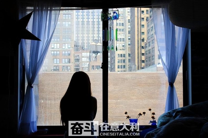 经合组织报告:女性在意大利比男性更容易获得大学文凭