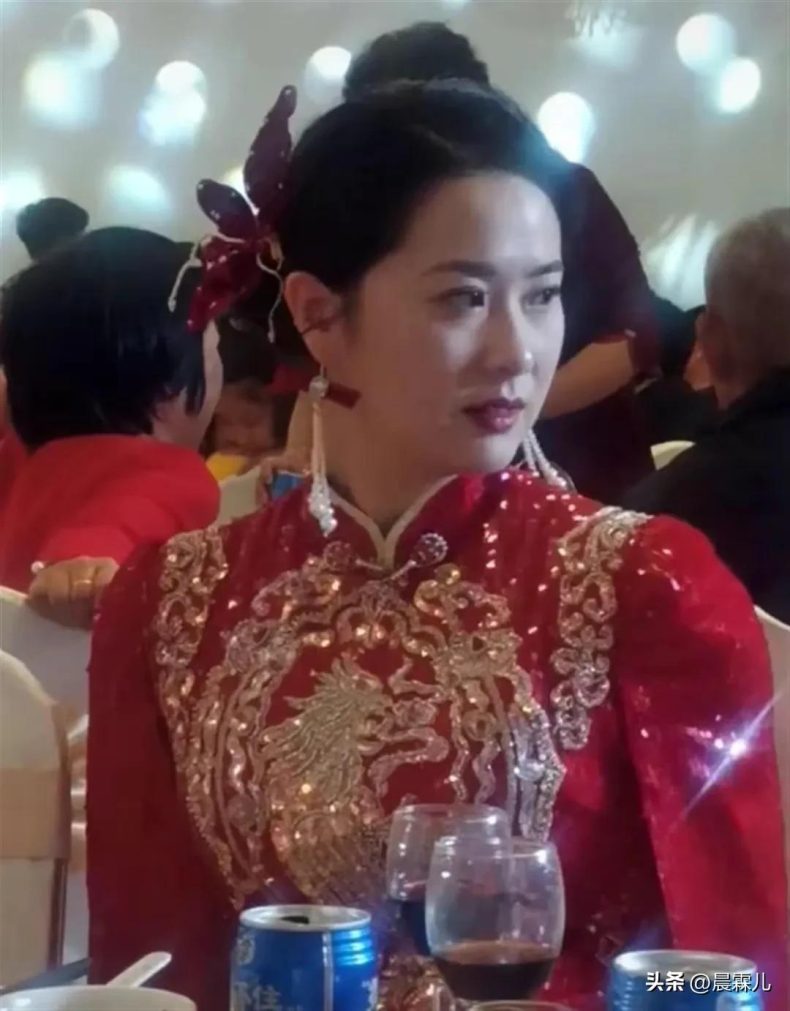 青岛“国泰民安脸”新娘走红,近几年男人为什么更偏爱“网红脸”