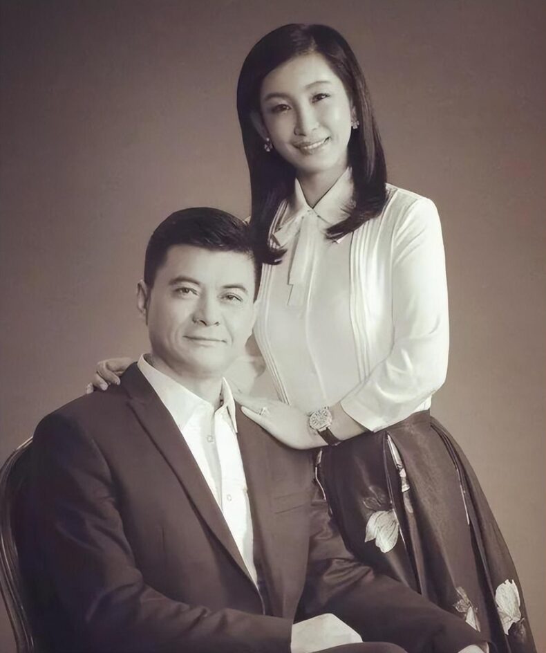 “西北硬汉”王新军，43岁二婚娶秦海璐，8年为爱甘当煮夫