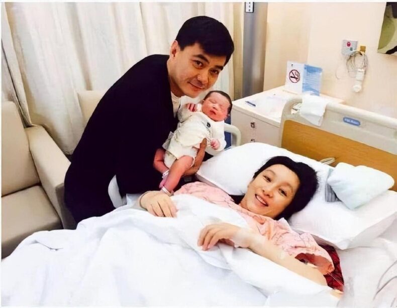 “西北硬汉”王新军，43岁二婚娶秦海璐，8年为爱甘当煮夫